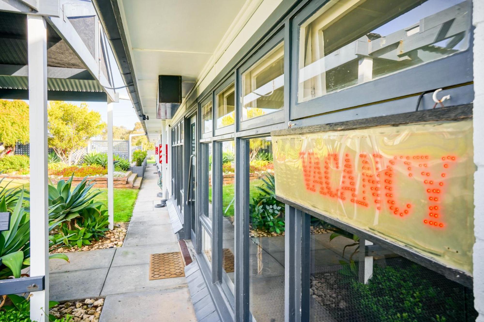 Meningie Waterfront Motel 외부 사진